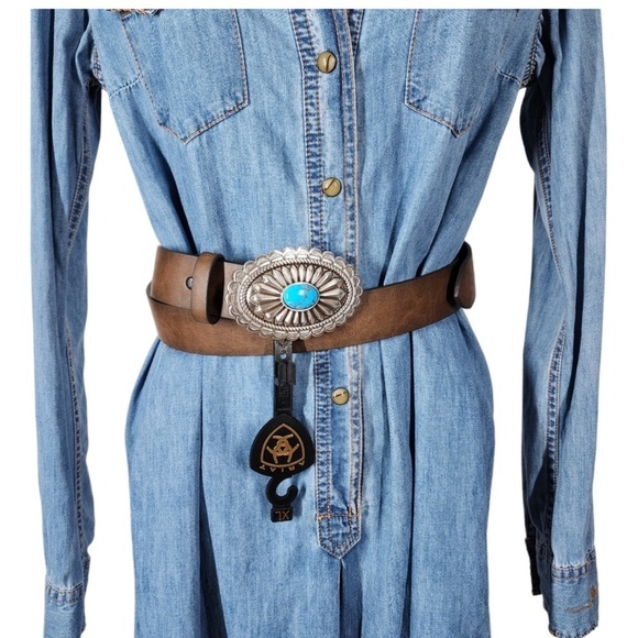 ARIAT BROWN LEATHER BELT WITH FAUX TURQUOISE SILVER BUCKLE  Size L NWOT - Picture 2 of 10